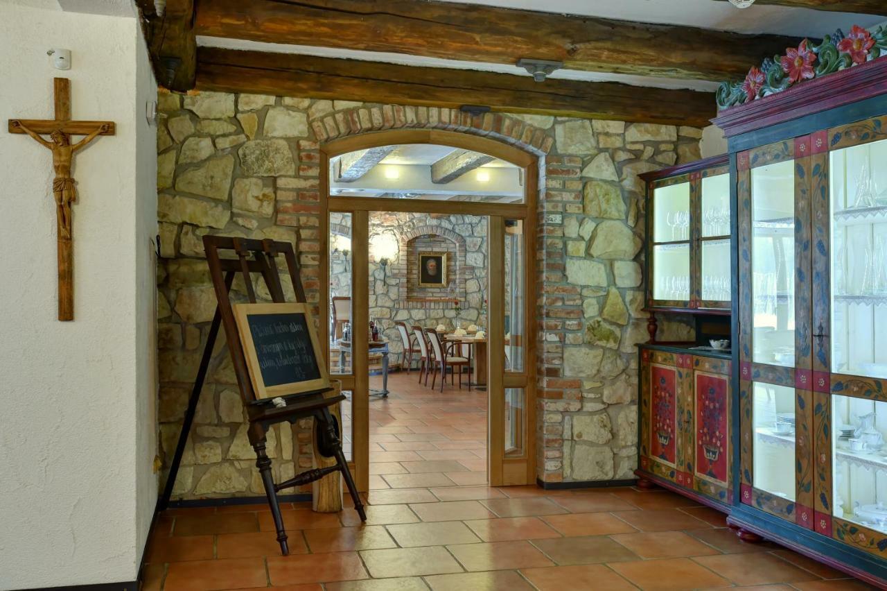 Zamecka Fortovna Obora - Forester House Kaznejov Esterno foto