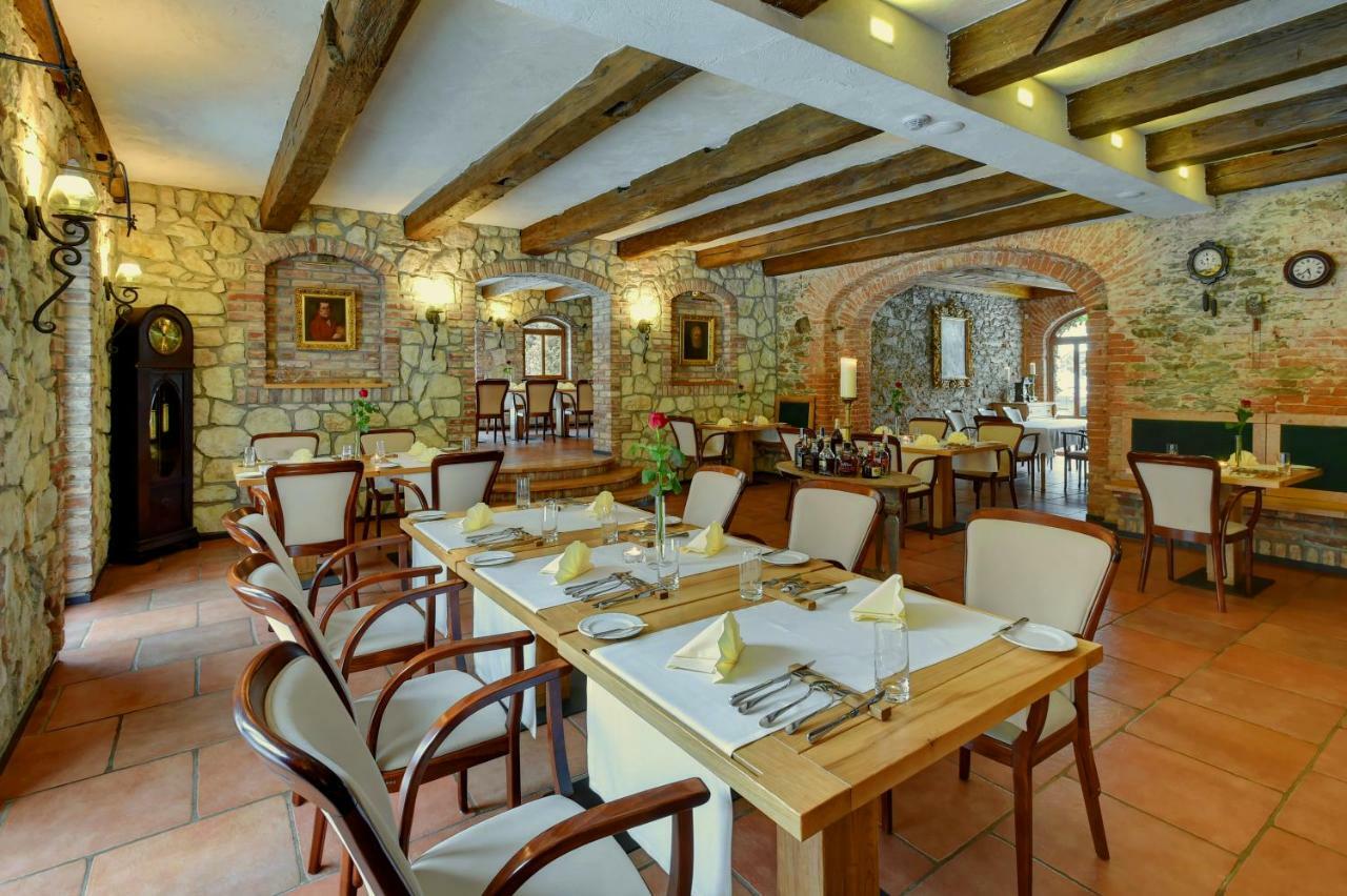 Zamecka Fortovna Obora - Forester House Kaznejov Esterno foto