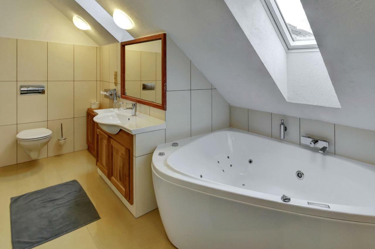 Zamecka Fortovna Obora - Forester House Kaznejov Esterno foto