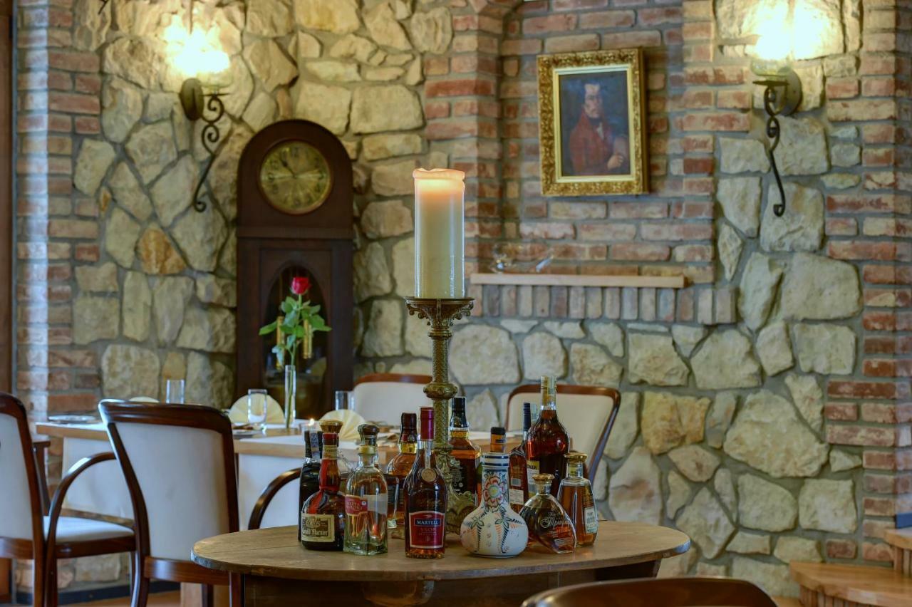Zamecka Fortovna Obora - Forester House Kaznejov Esterno foto