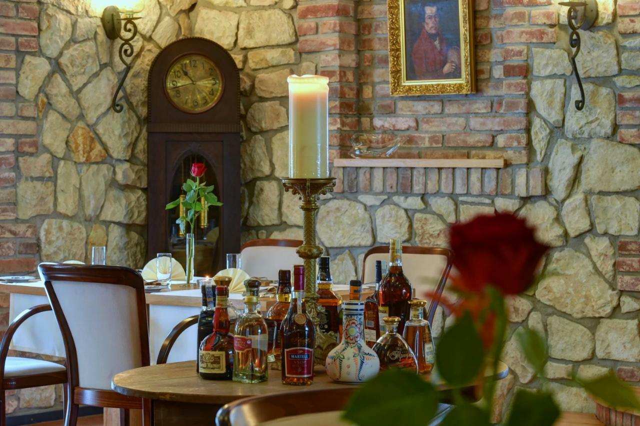 Zamecka Fortovna Obora - Forester House Kaznejov Esterno foto